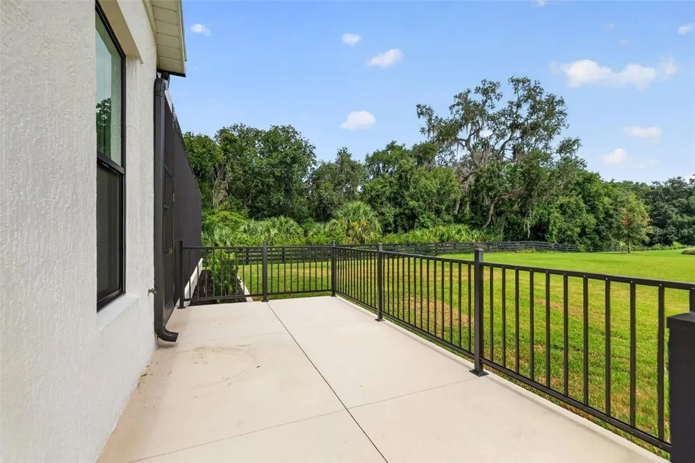 724 SHIVERS LOOP The Villages, FL 34762