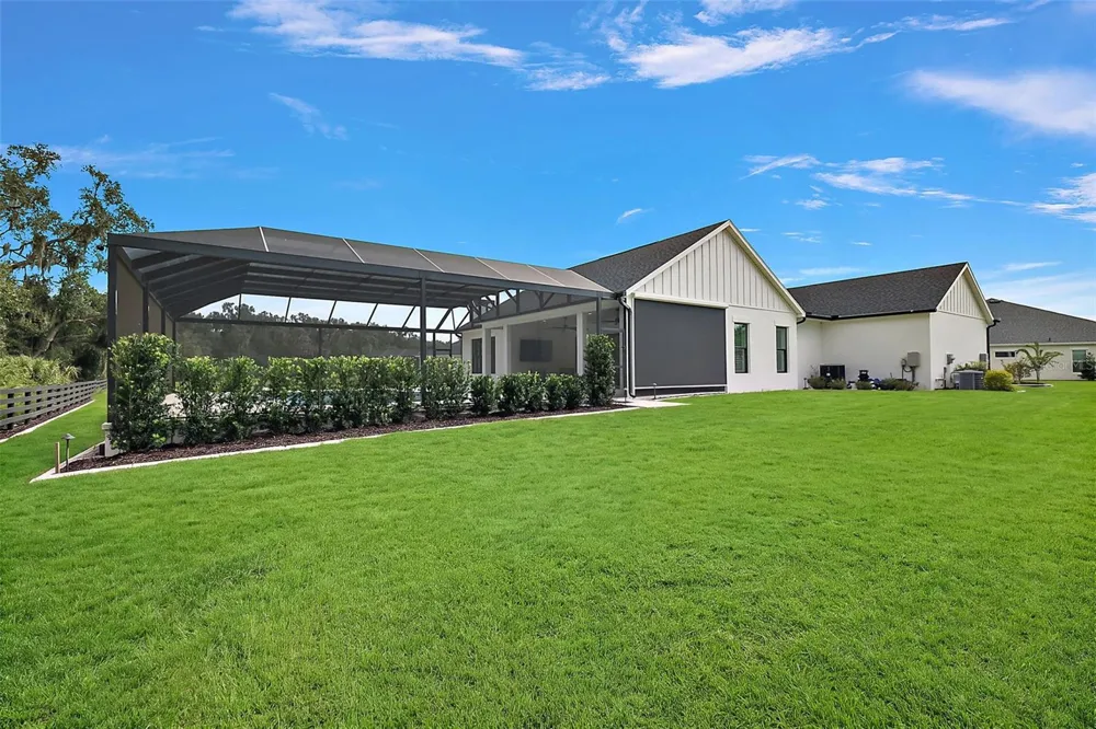 724 SHIVERS LOOP The Villages, FL 34762