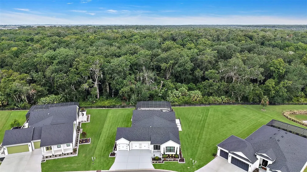 724 SHIVERS LOOP The Villages, FL 34762