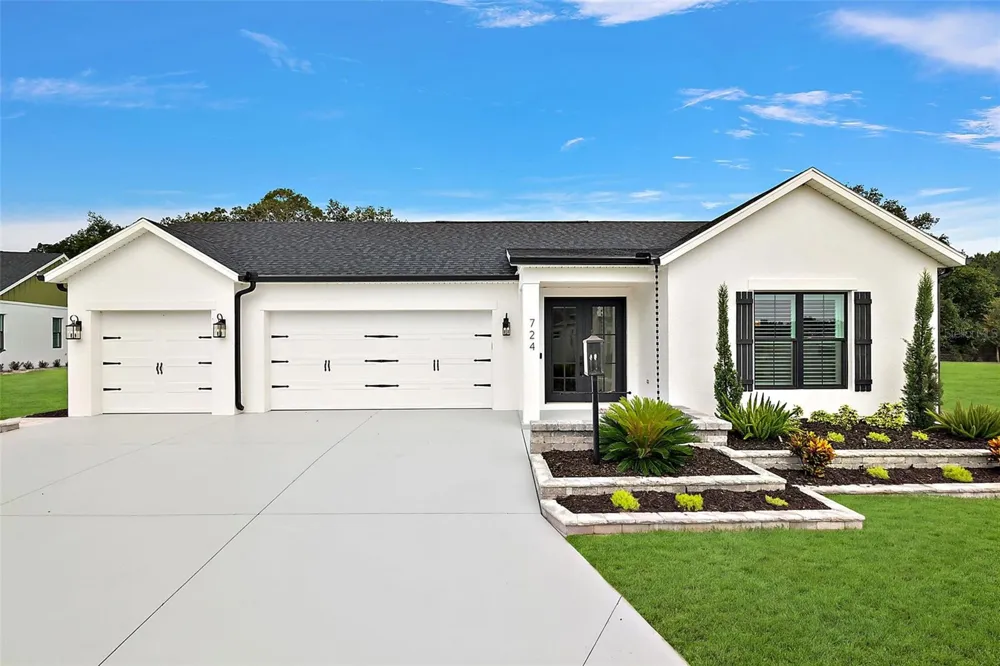 724 SHIVERS LOOP The Villages, FL 34762
