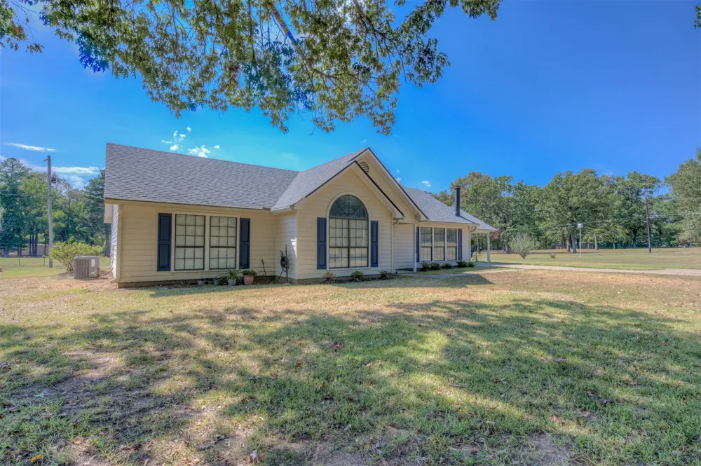8835 Sebastian Road Keithville, LA 71047