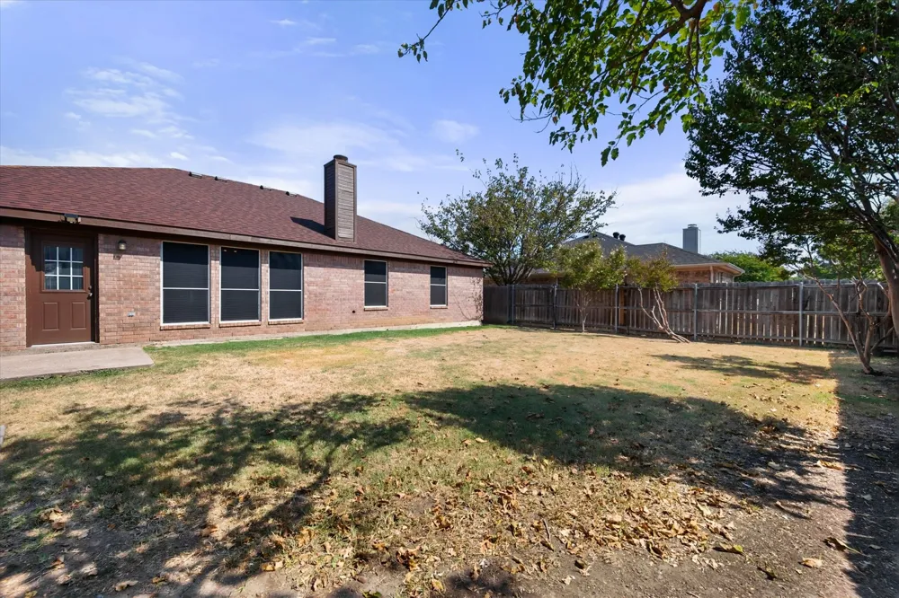 8031 Blue Duck Trail Arlington, TX 76002