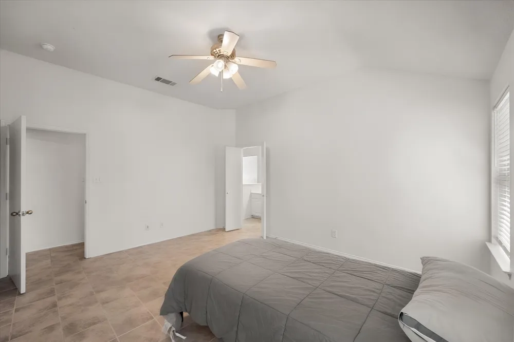 8031 Blue Duck Trail Arlington, TX 76002