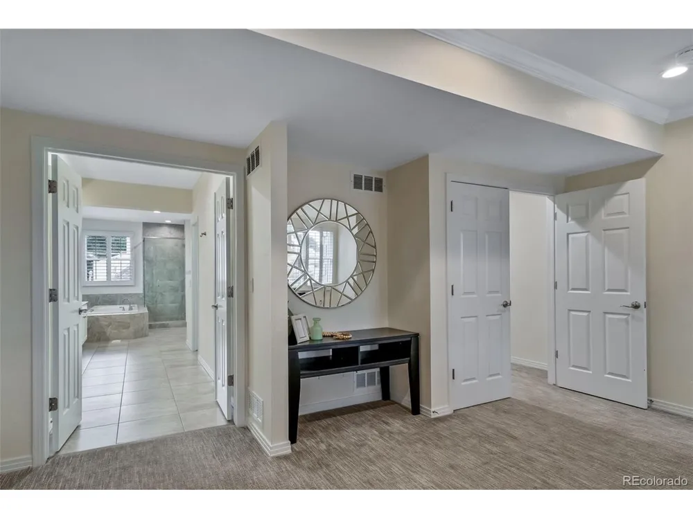 124 Jackson Street Denver, CO 80206