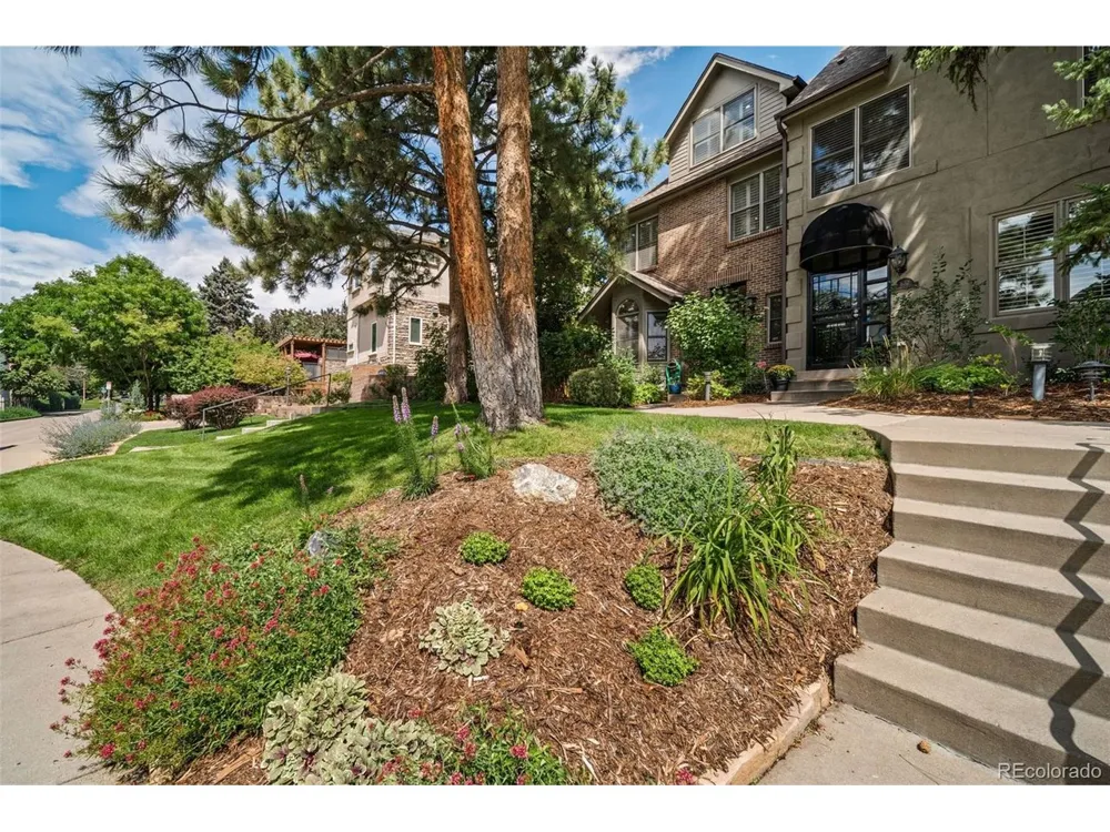 124 Jackson Street Denver, CO 80206