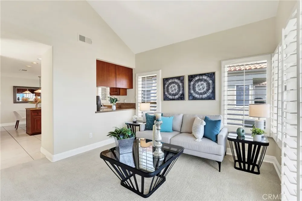 25 Toulon Laguna Niguel, CA 92677