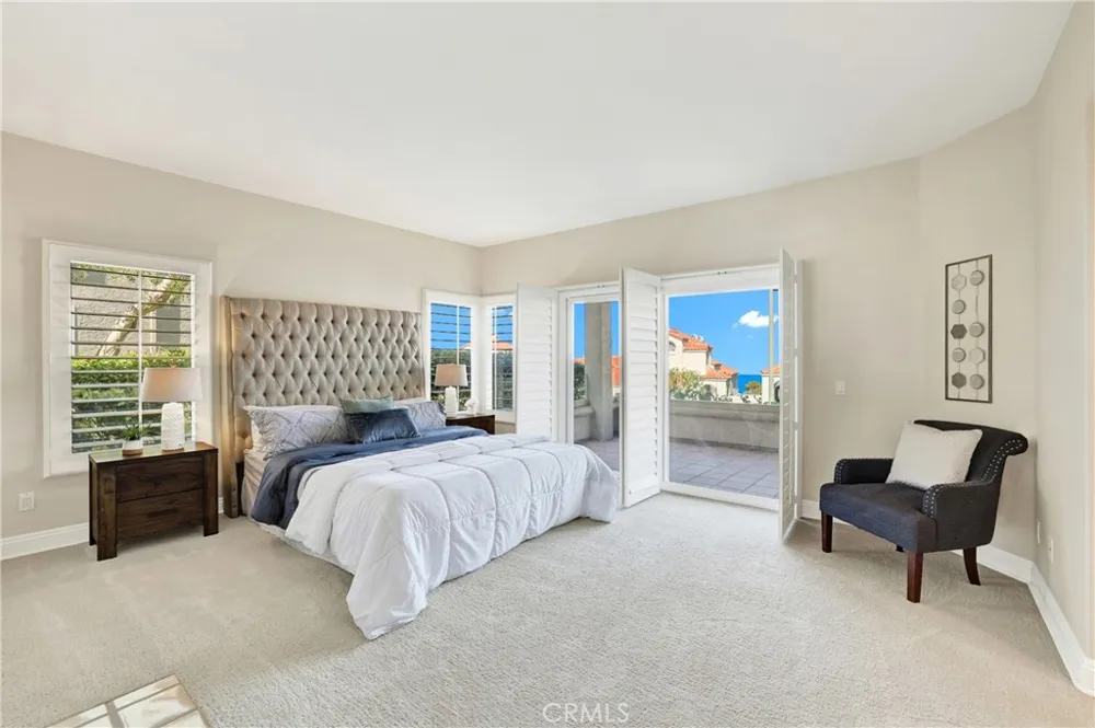 25 Toulon Laguna Niguel, CA 92677