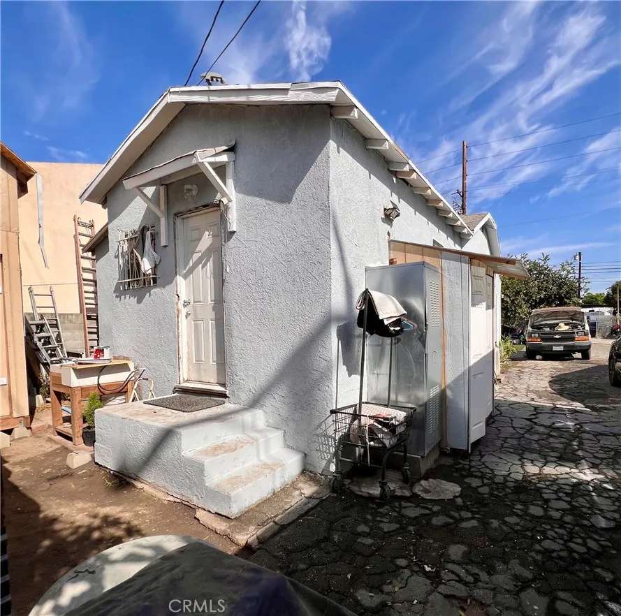 1474 W Compton Compton, CA 90220