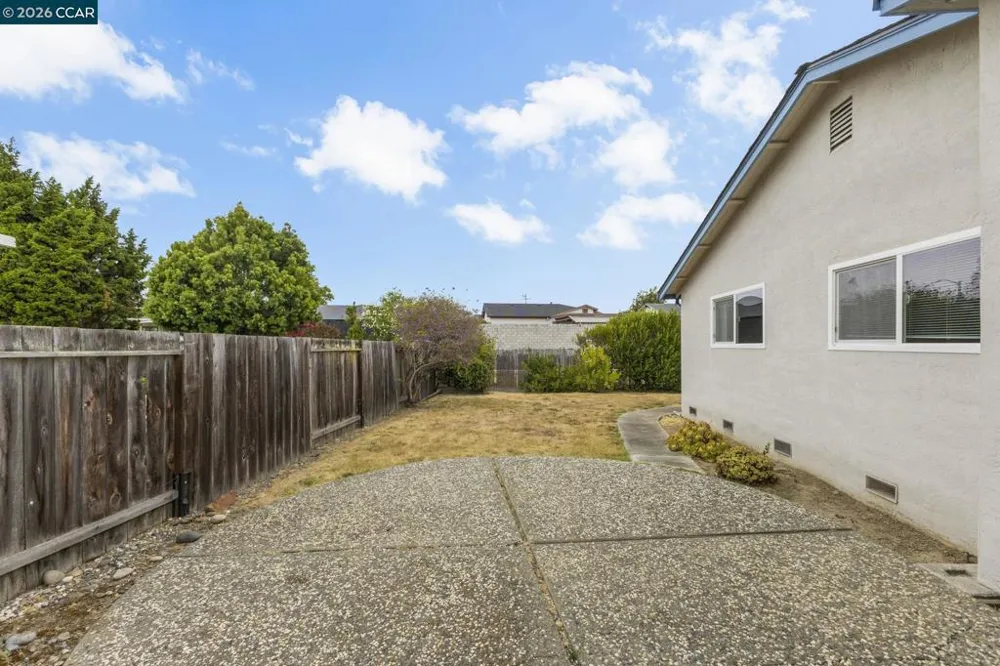 7601 Redbud Ct Newark, CA 94560
