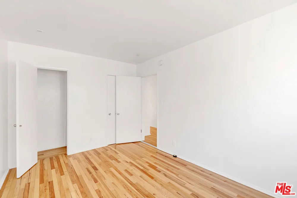 1915 S Shenandoah Street #10 Los Angeles, CA 90034