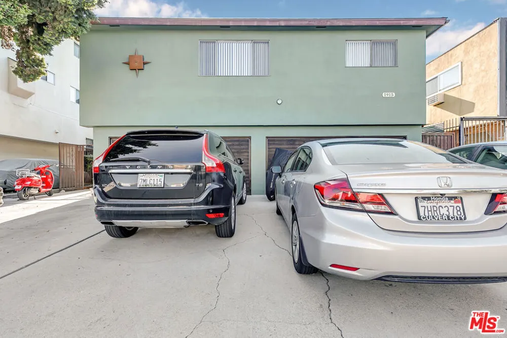1915 S Shenandoah Street #10 Los Angeles, CA 90034
