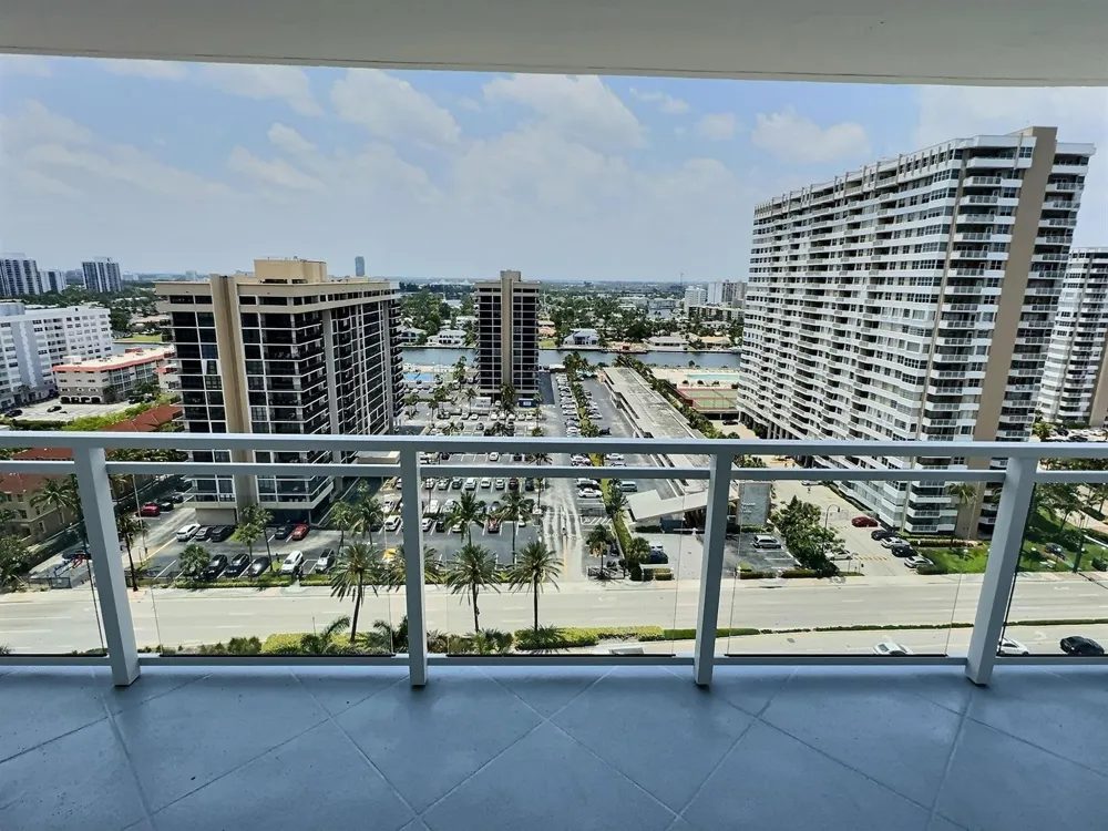 2030 S Ocean Drive #1626 Hallandale Beach, FL 33009