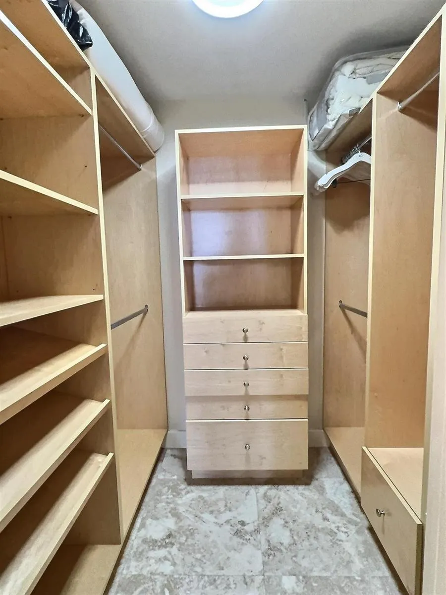 2030 S Ocean Drive #1626 Hallandale Beach, FL 33009