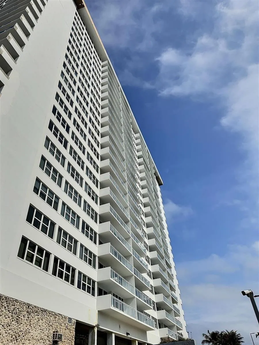 2030 S Ocean Drive #1626 Hallandale Beach, FL 33009