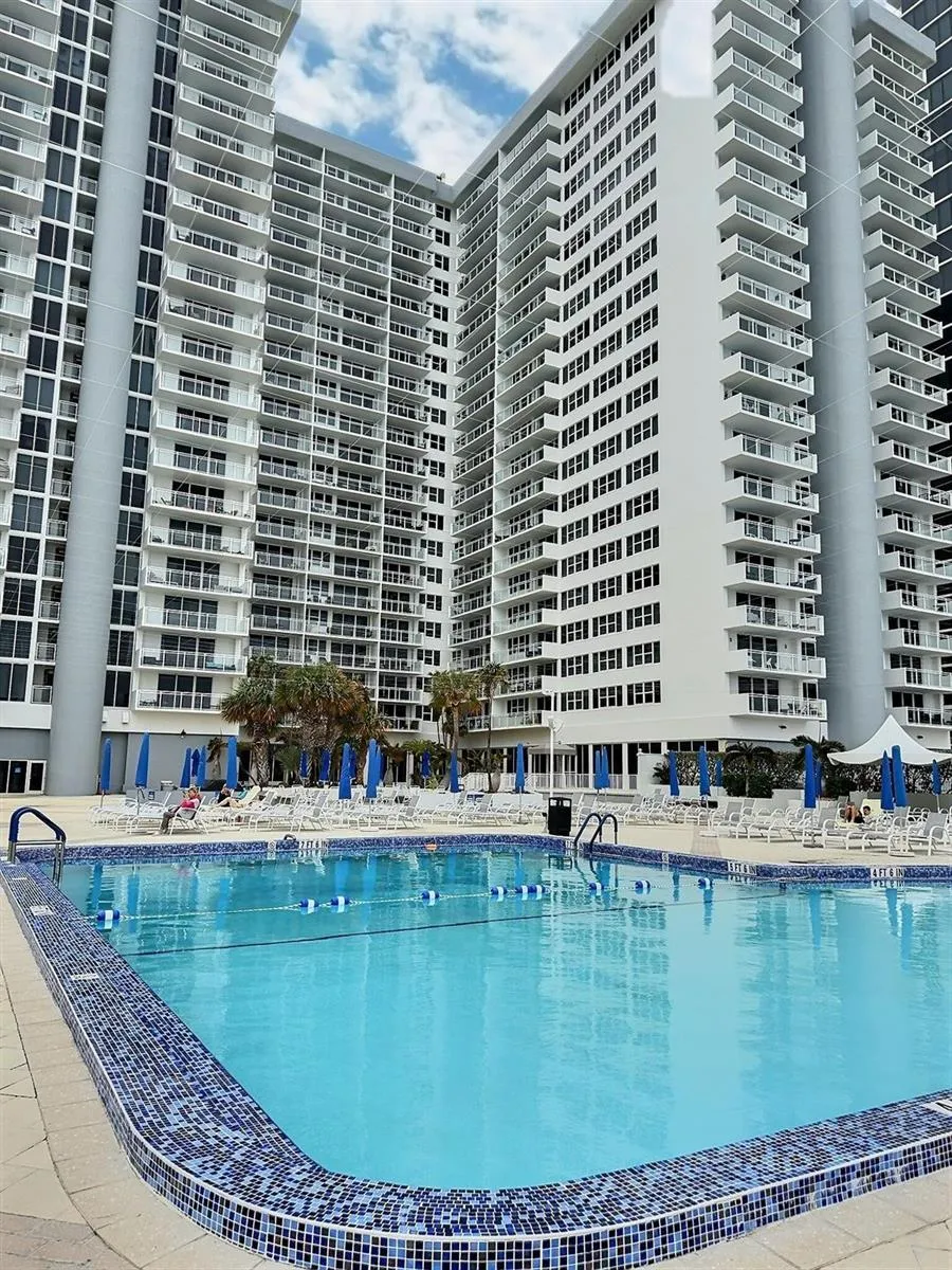 2030 S Ocean Drive #1626 Hallandale Beach, FL 33009