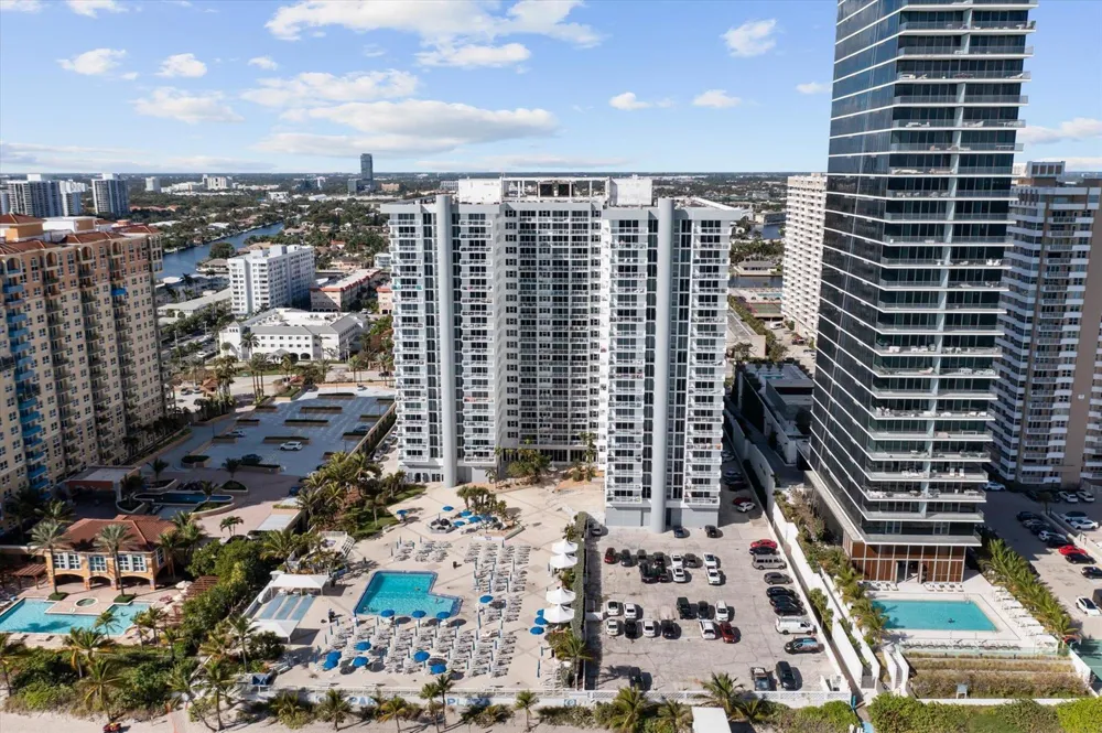 2030 S Ocean Drive #1626 Hallandale Beach, FL 33009