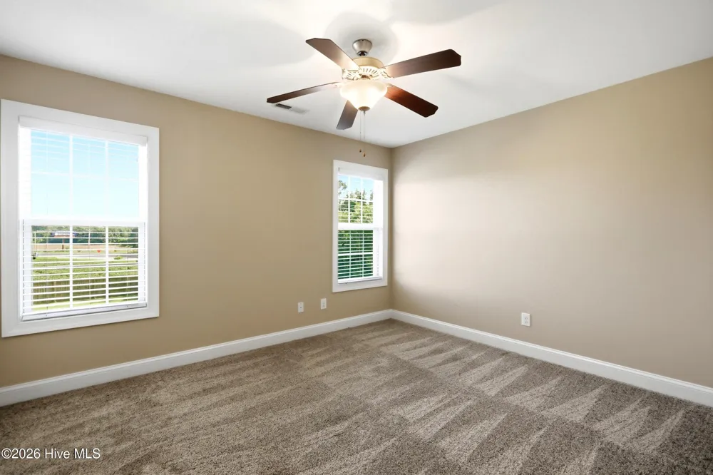 100 Farmington Drive Richlands, NC 28574