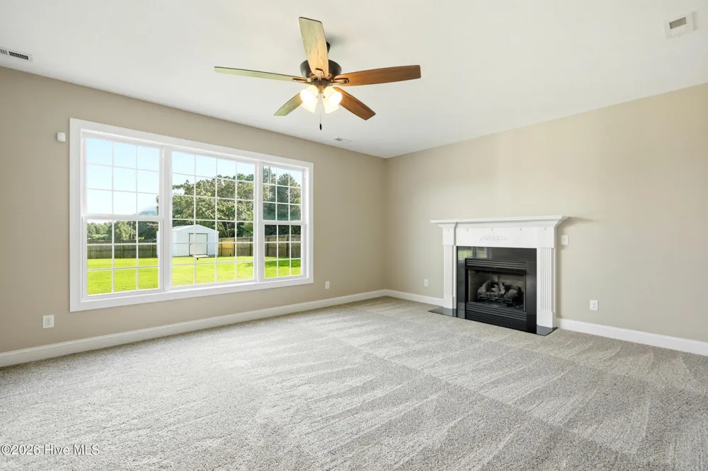 100 Farmington Drive Richlands, NC 28574