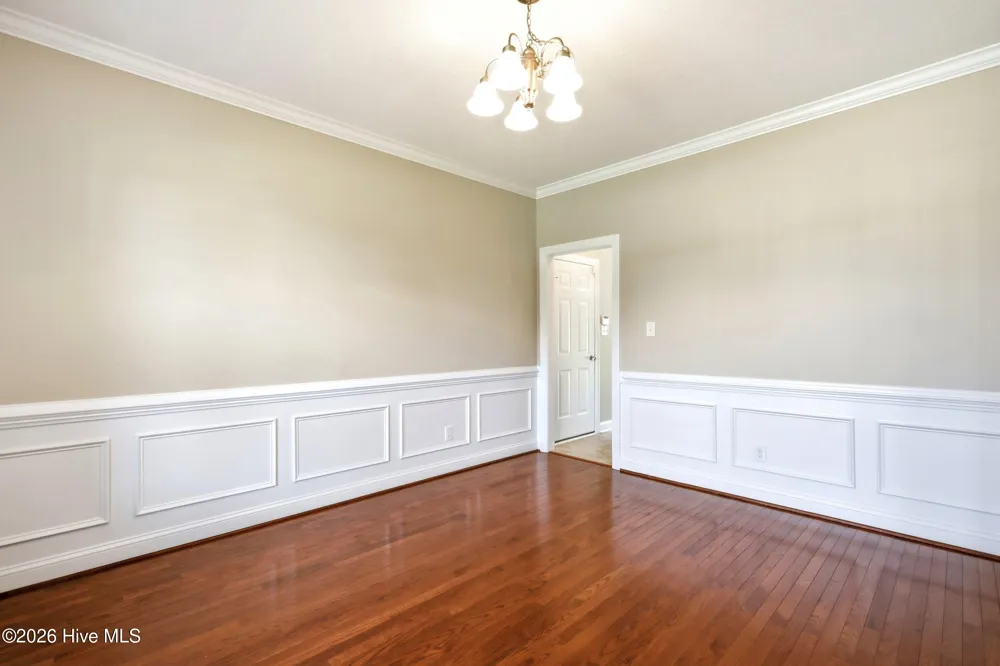 100 Farmington Drive Richlands, NC 28574