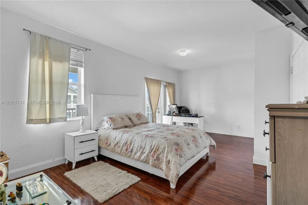 10588 NW 56th Dr Coral Springs, FL 33076