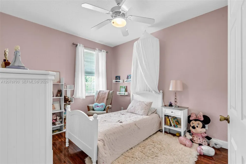 10588 NW 56th Dr Coral Springs, FL 33076