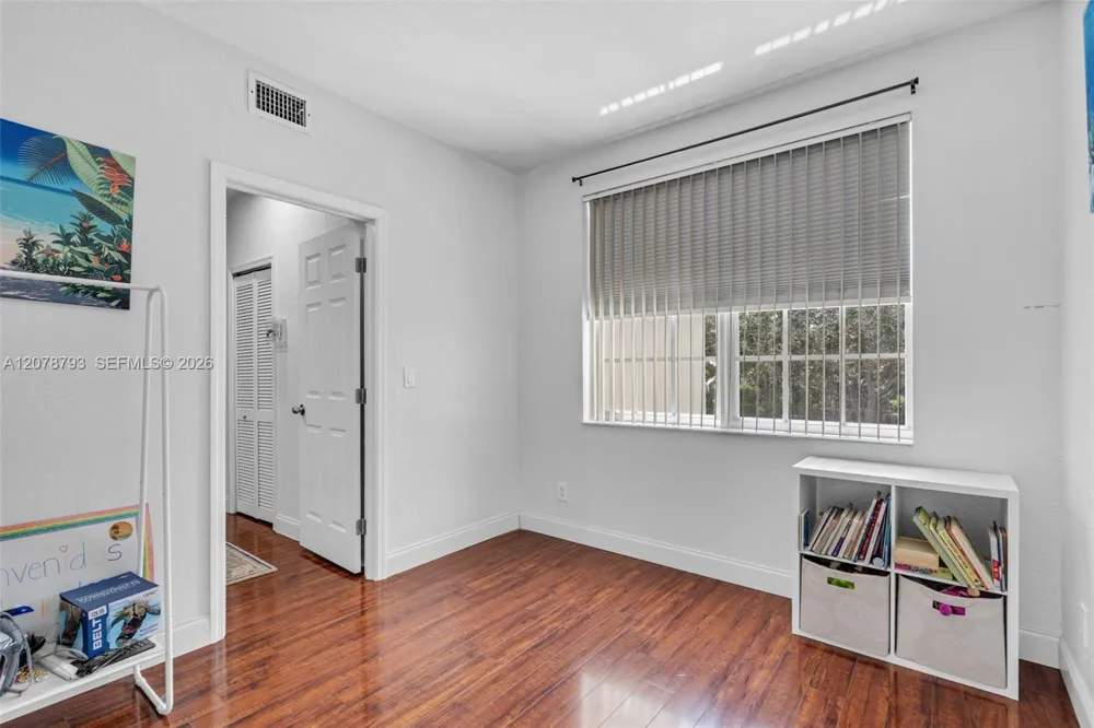 10588 NW 56th Dr Coral Springs, FL 33076