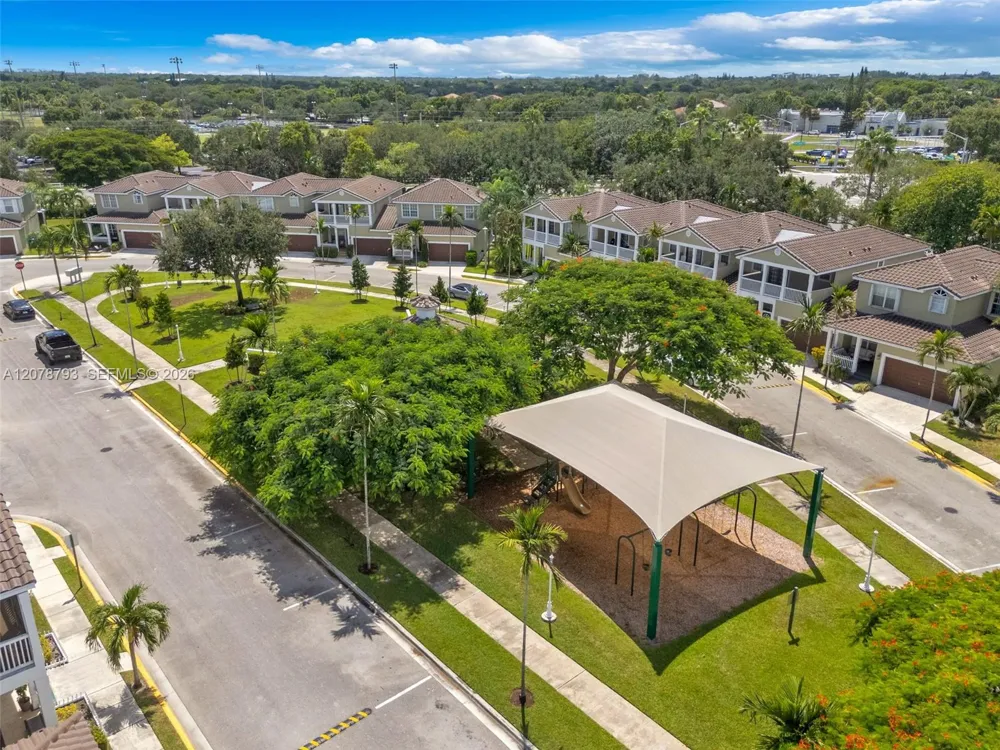 10588 NW 56th Dr Coral Springs, FL 33076