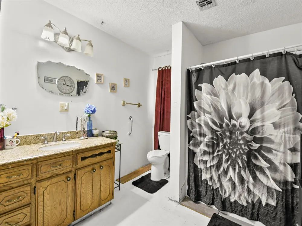 231 Serpentine Street Lone Grove, OK 73443