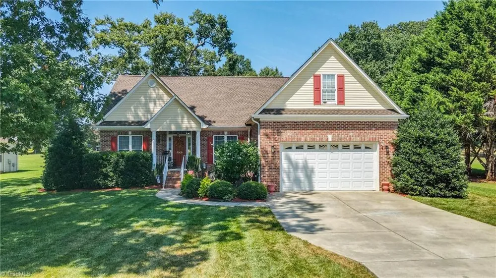 3005 Pearson Farm Drive Browns Summit, NC 27214