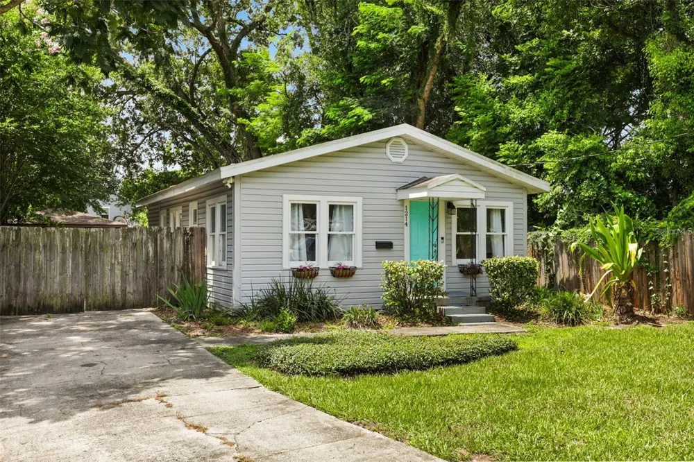 1214 E HARDING STREET Orlando, FL 32806
