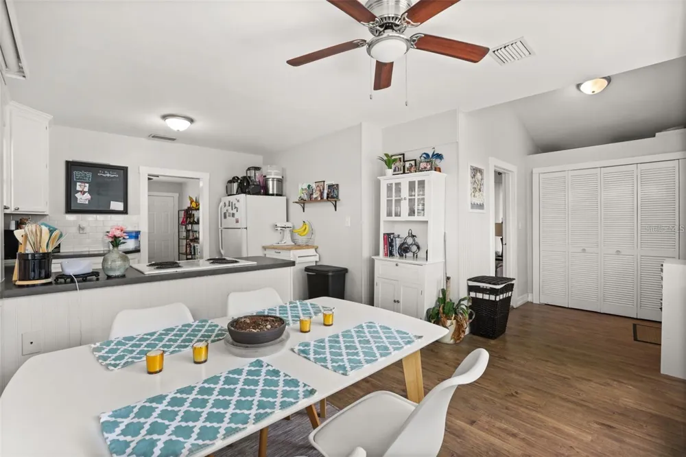 1214 E HARDING STREET Orlando, FL 32806