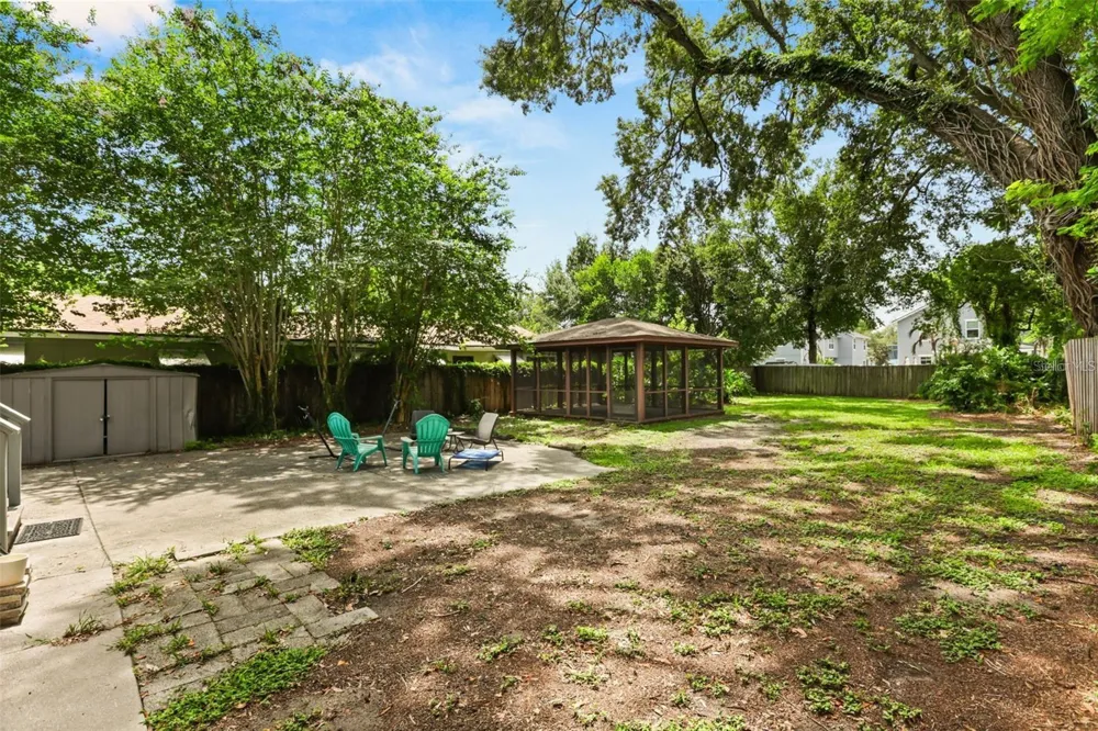 1214 E HARDING STREET Orlando, FL 32806
