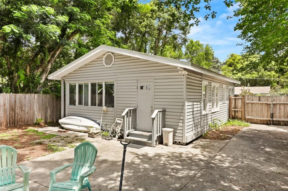 1214 E HARDING STREET Orlando, FL 32806
