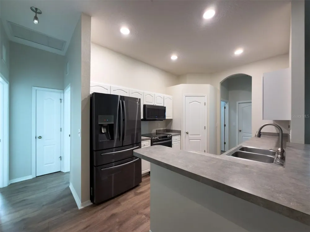 220 TAYLOR BAY LANE Brandon, FL 33510