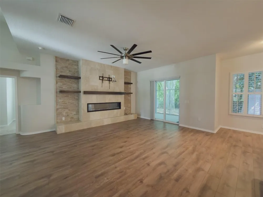 220 TAYLOR BAY LANE Brandon, FL 33510