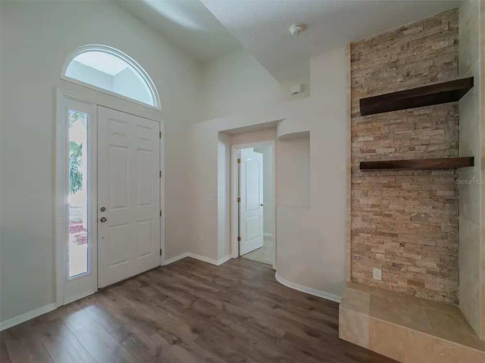220 TAYLOR BAY LANE Brandon, FL 33510