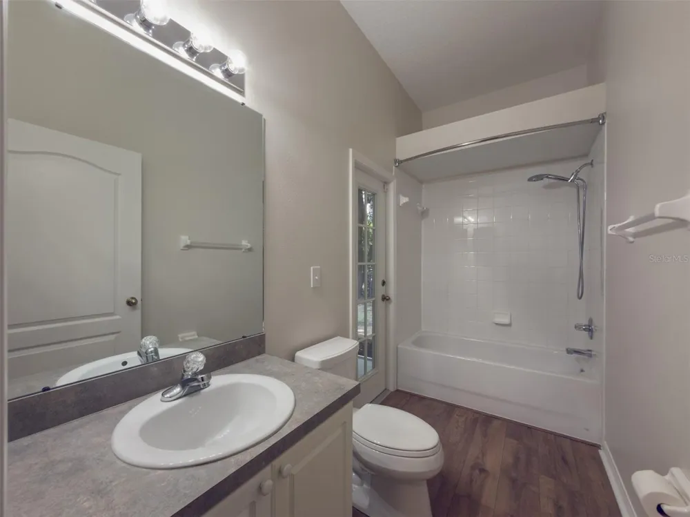 220 TAYLOR BAY LANE Brandon, FL 33510