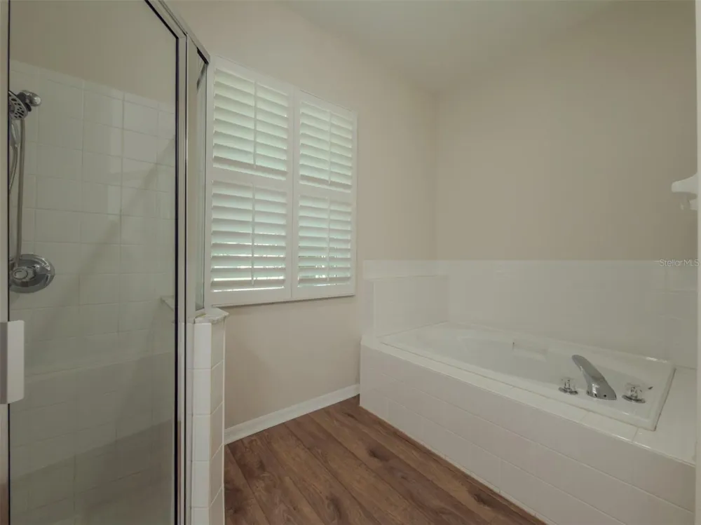 220 TAYLOR BAY LANE Brandon, FL 33510