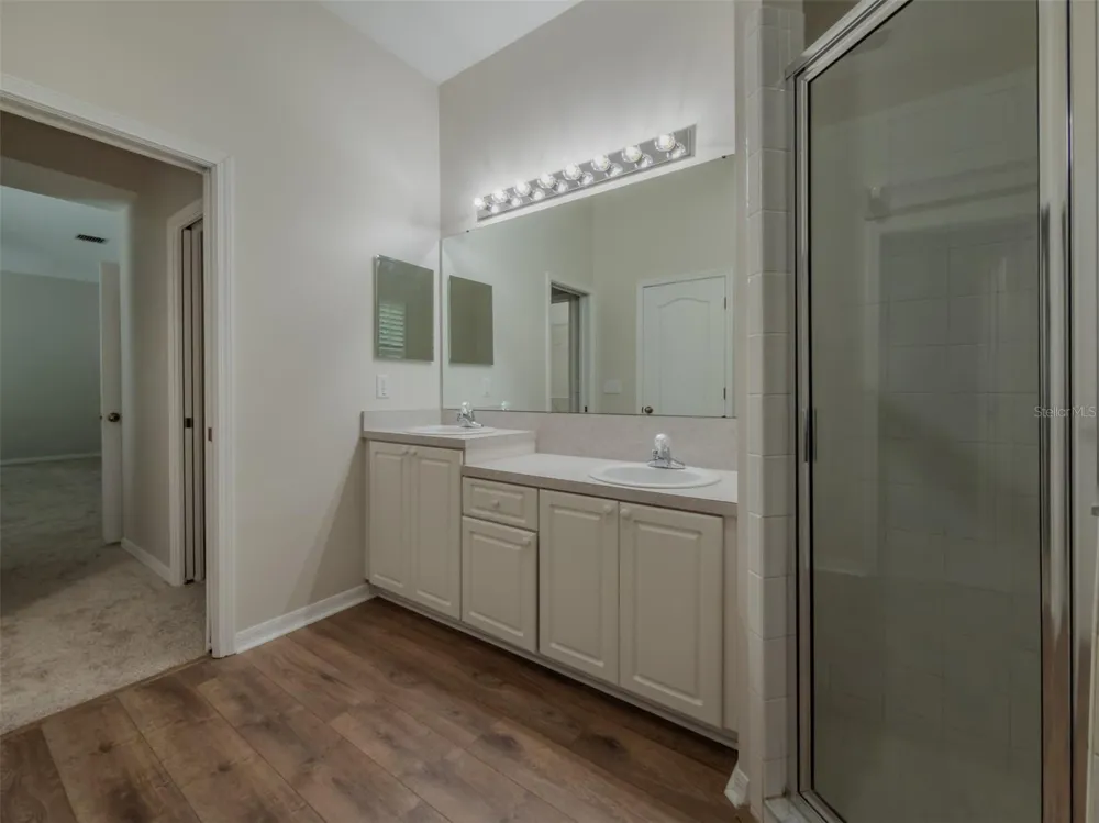 220 TAYLOR BAY LANE Brandon, FL 33510
