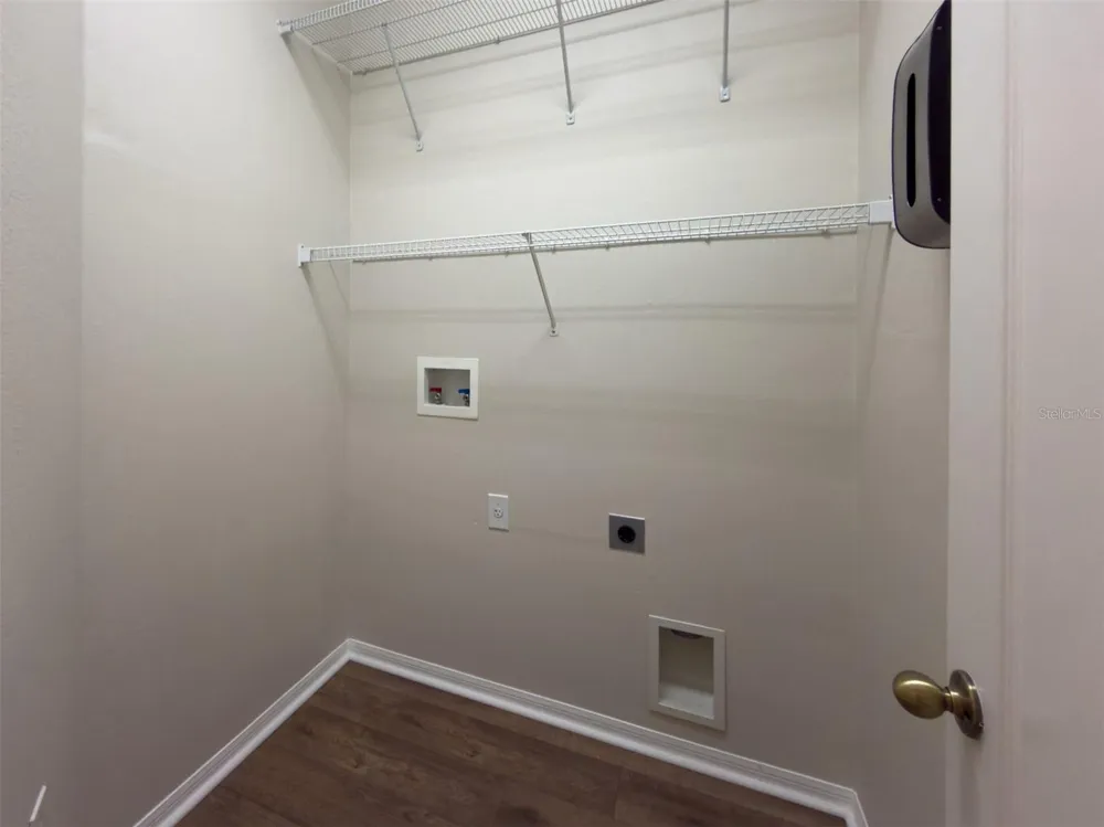 220 TAYLOR BAY LANE Brandon, FL 33510