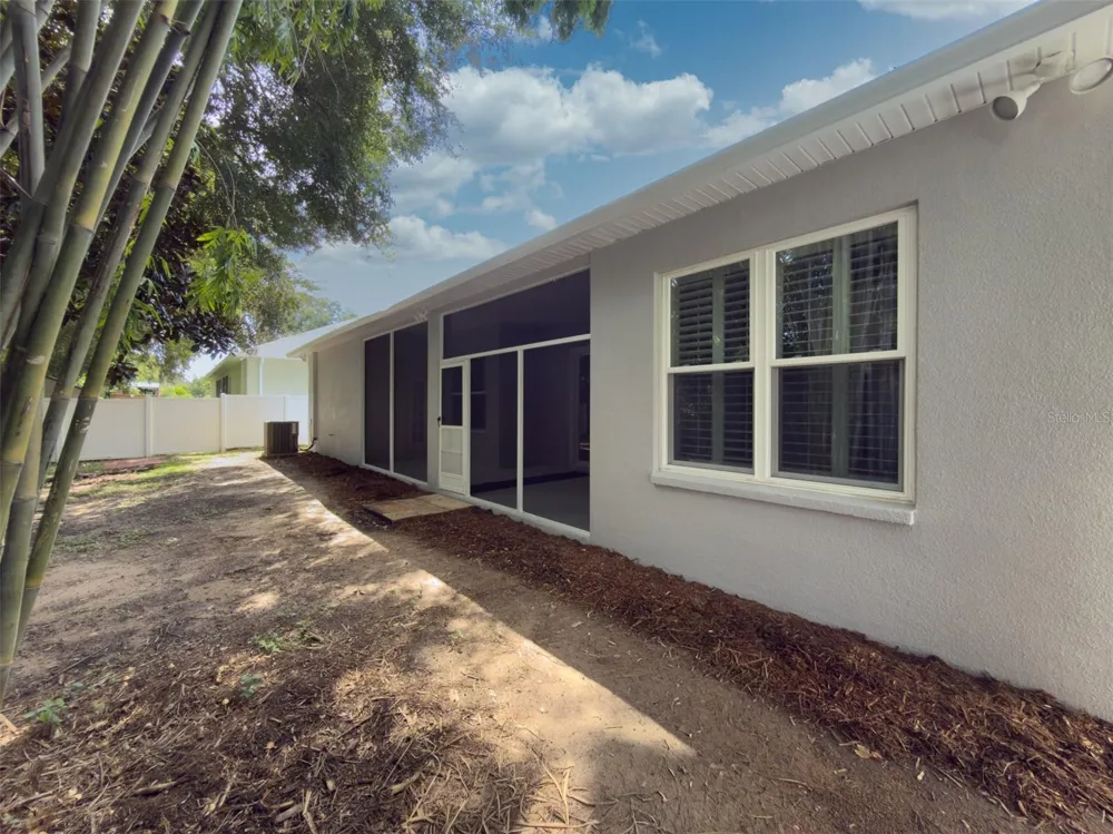 220 TAYLOR BAY LANE Brandon, FL 33510