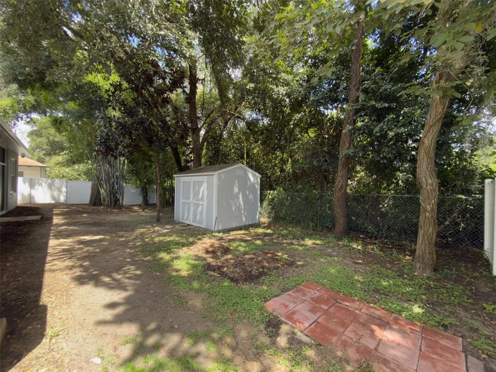 220 TAYLOR BAY LANE Brandon, FL 33510