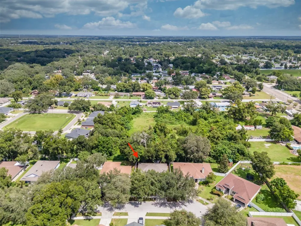 220 TAYLOR BAY LANE Brandon, FL 33510