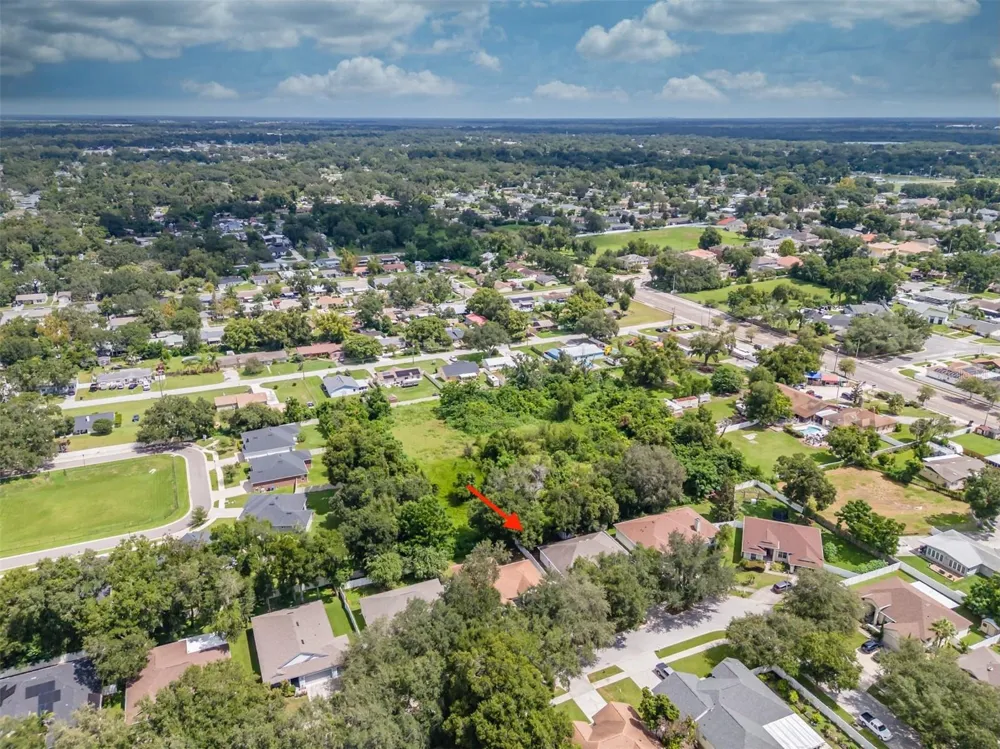 220 TAYLOR BAY LANE Brandon, FL 33510