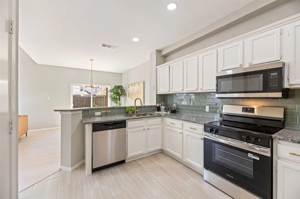 1012 Cheddar Court Arlington, TX 76017