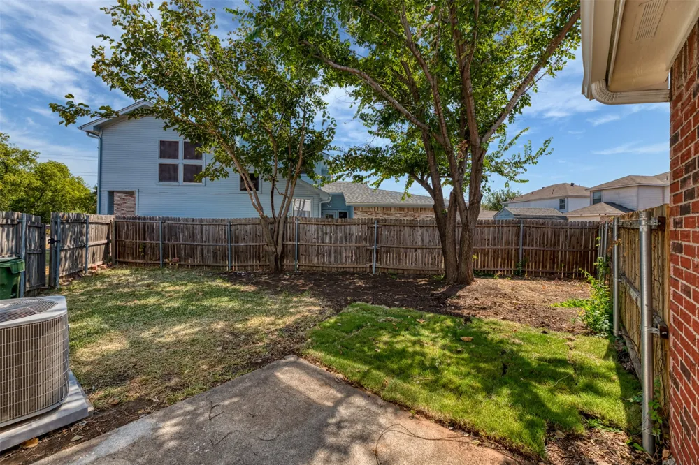 1012 Cheddar Court Arlington, TX 76017