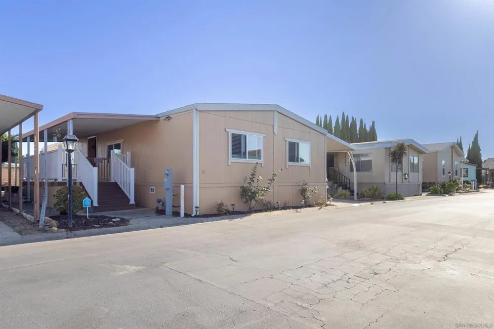 4660 N. River Road #80 Oceanside, CA 92057