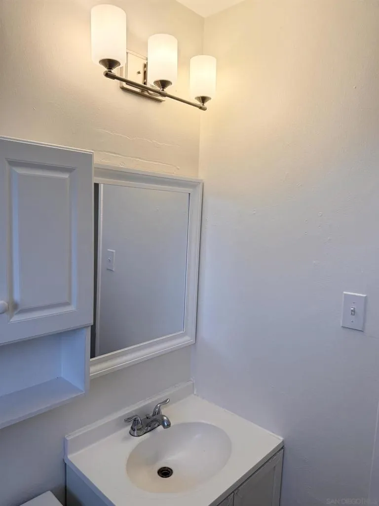 3521 Clairemont Mesa Blvd San Diego, CA 92117