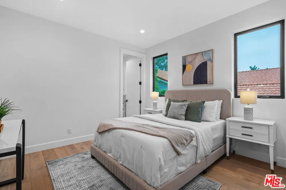 4475 Mammoth Avenue Sherman Oaks, CA 91423