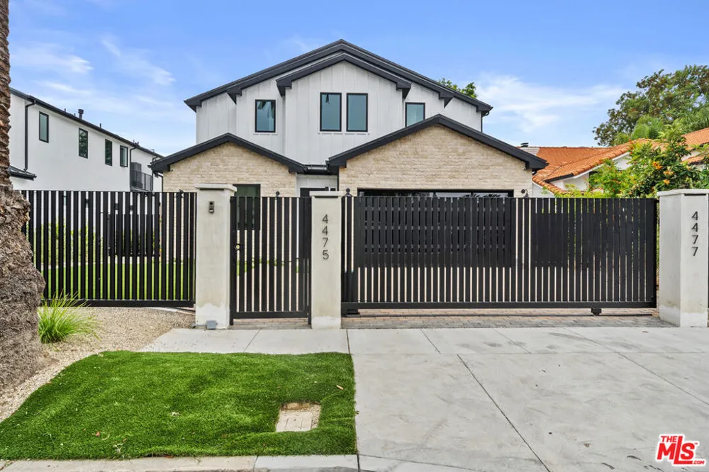 4475 Mammoth Avenue Sherman Oaks, CA 91423